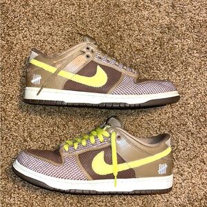 Nike undefeated dunk low